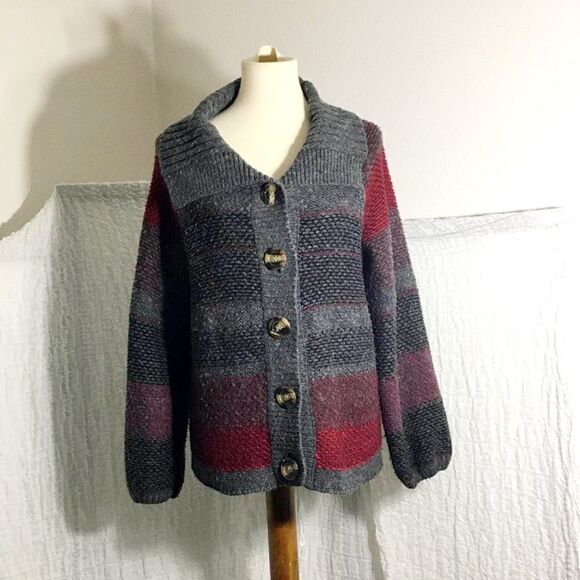 Style & Co. Gray & Red Big Button Sweater Size XL - Picture 1 of 10